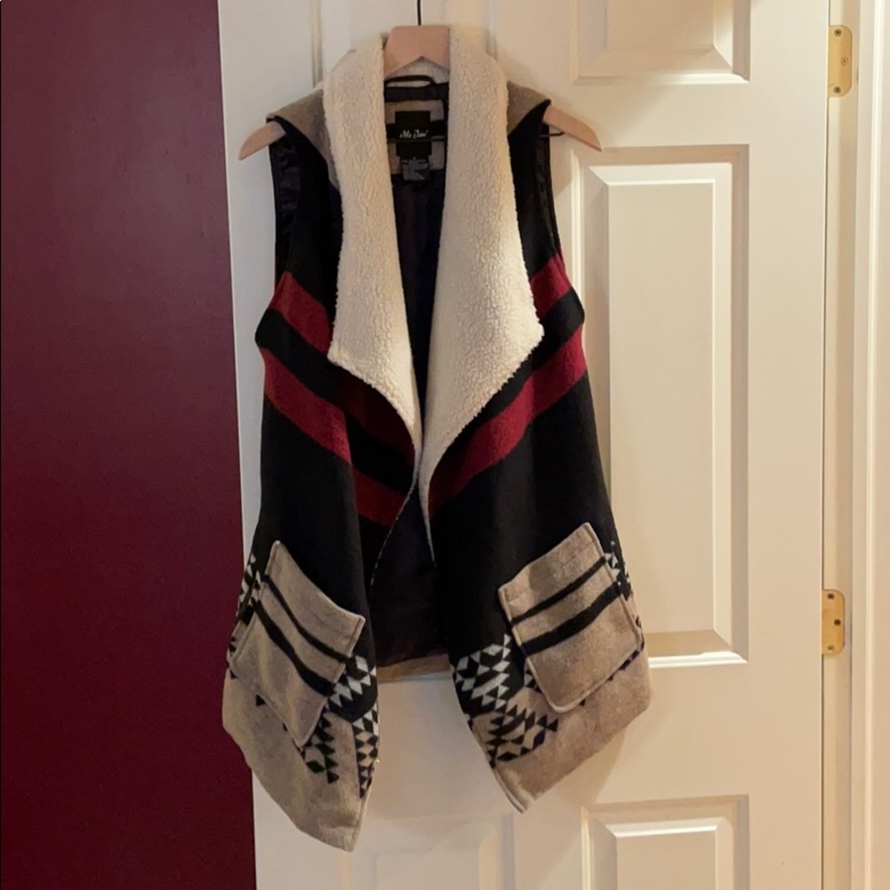 Multicolored vest